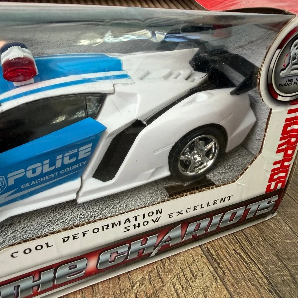 Mingkei The Chariots Morphos RC Police Car Kids 1:18‎